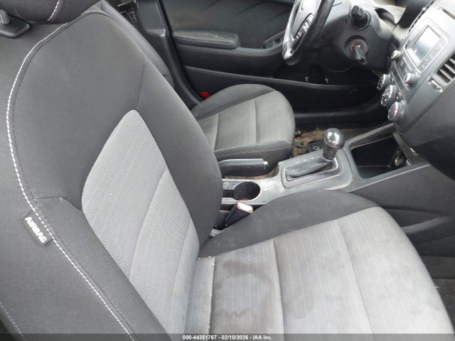 KNAFX4A88E5046412 KIA FORTE EX