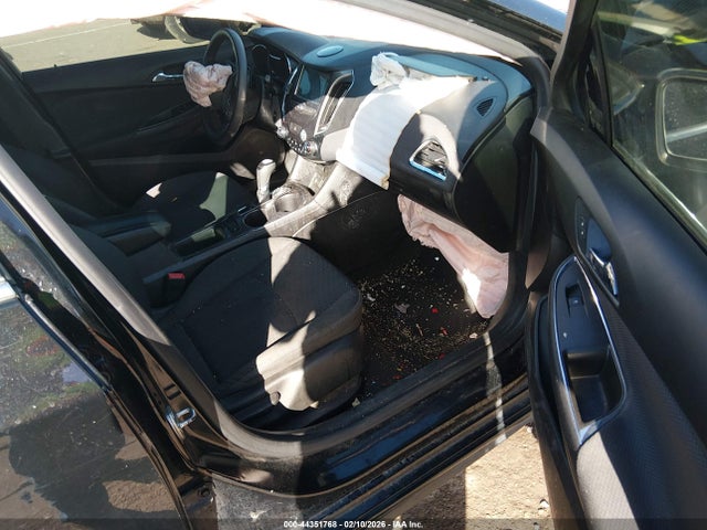1G1BE5SM1J7201690 Chevrolet Cruze Lt Auto