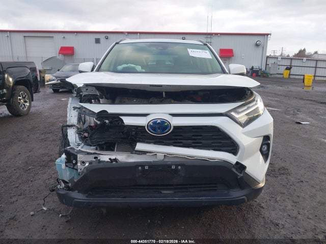 JTMB6RFV0ND532637 Toyota Rav4 Hybrid Xle Premium