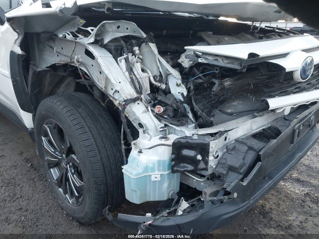 JTMB6RFV0ND532637 Toyota Rav4 Hybrid Xle Premium