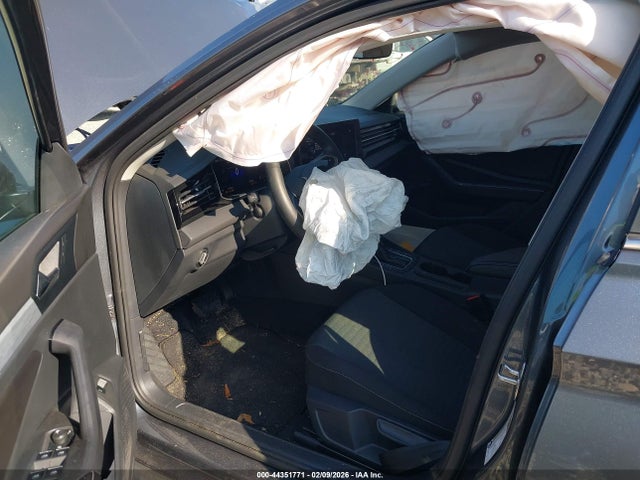 Продажа на аукционе авто 2025 Volkswagen Jetta 1.5t S, vin: 3VW5X7BU5SM086137, номер лота: 44351771