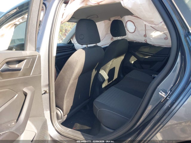 Продажа на аукционе авто 2025 Volkswagen Jetta 1.5t S, vin: 3VW5X7BU5SM086137, номер лота: 44351771