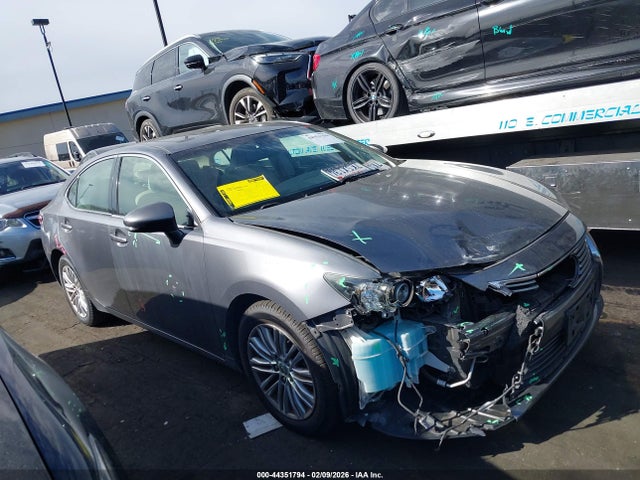 JTHBK1GG3F2184812 Lexus ES 350