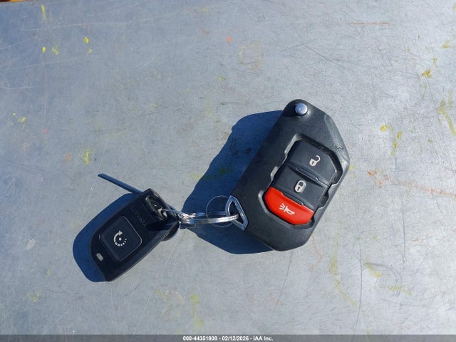 Продаж на аукціоні авто 2018 Jeep Wrangler Unlimited Sport S 4x4, vin: 1C4HJXDN7JW203996, номер лоту: 44351808