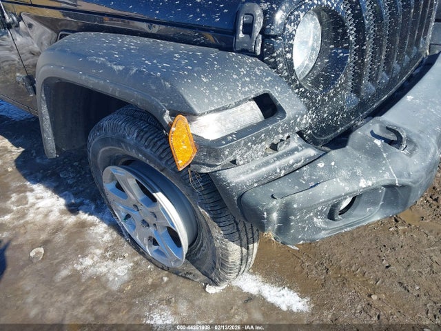 Продаж на аукціоні авто 2018 Jeep Wrangler Unlimited Sport S 4x4, vin: 1C4HJXDN7JW203996, номер лоту: 44351808