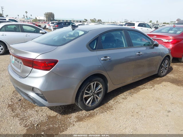 KIA Forte Lxs 2023 3KPF24AD3PE526282 Image 4