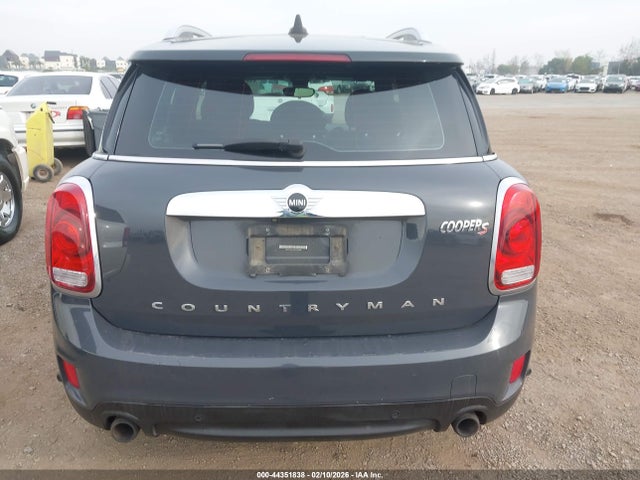 Mini Countryman Cooper S 2019 WMZYT3C52K3E95986 Image 16