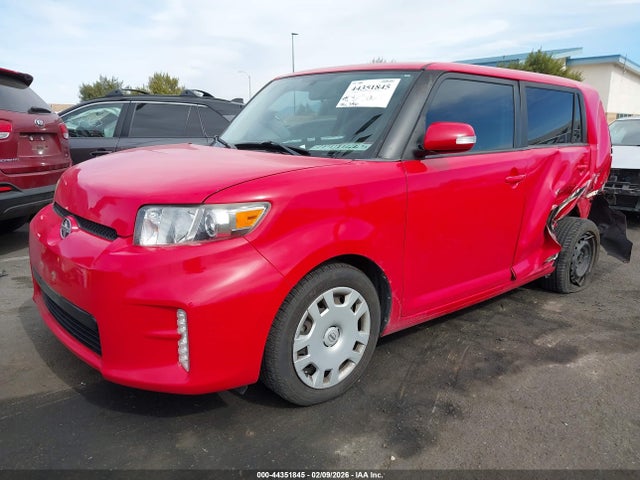 Scion XB 2015 JTLZE4FE0FJ078174 Image 2