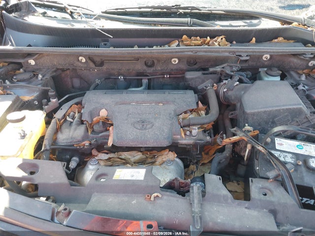 JTMWFREVXGJ072281 Toyota Rav4 Xle