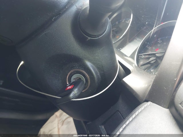 JTMWFREVXGJ072281 Toyota Rav4 Xle