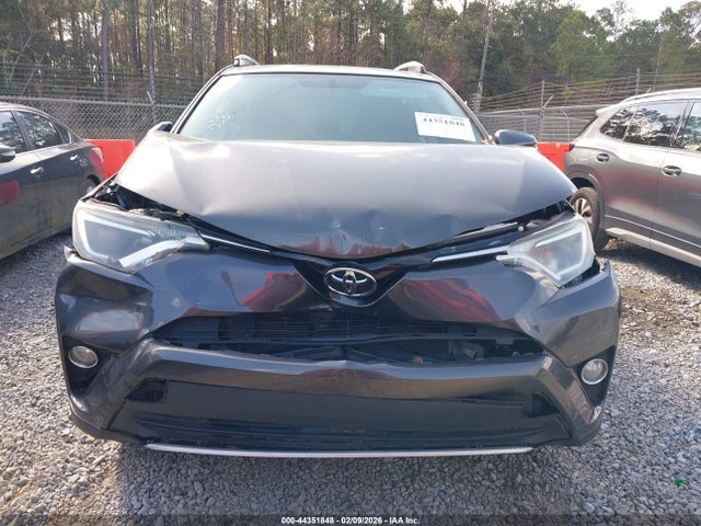 JTMWFREVXGJ072281 Toyota Rav4 Xle