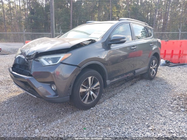 JTMWFREVXGJ072281 Toyota Rav4 Xle