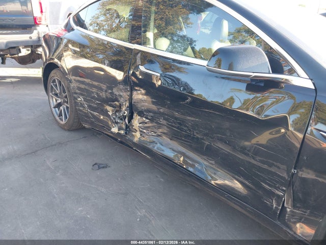 2018 TESLA MODEL 3 5YJ3E1EA5JF173442 Photo 5