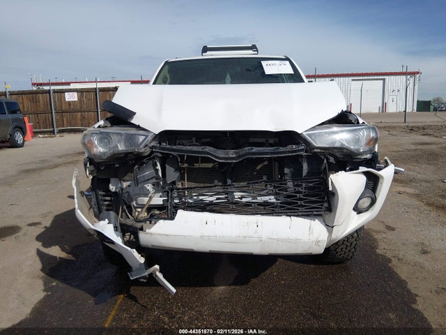 JTEBU5JR3E5195864 Toyota 4RUNNER SR5