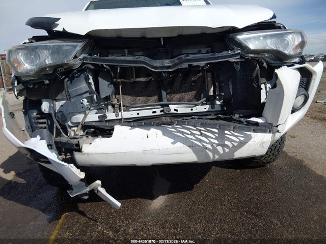 JTEBU5JR3E5195864 Toyota 4RUNNER SR5