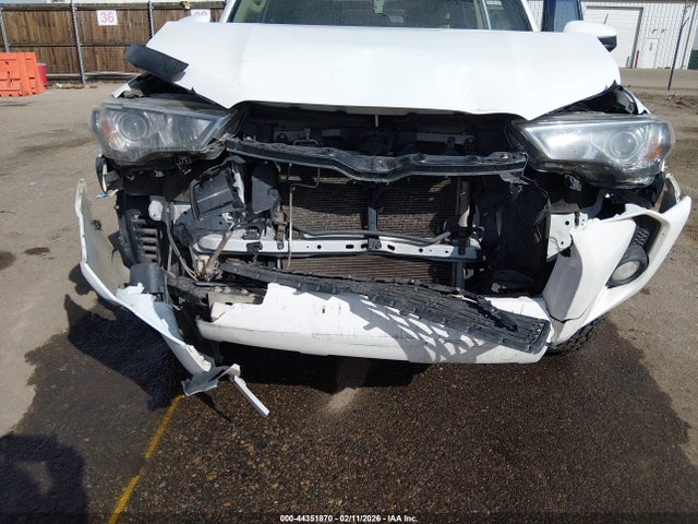 JTEBU5JR3E5195864 Toyota 4RUNNER SR5