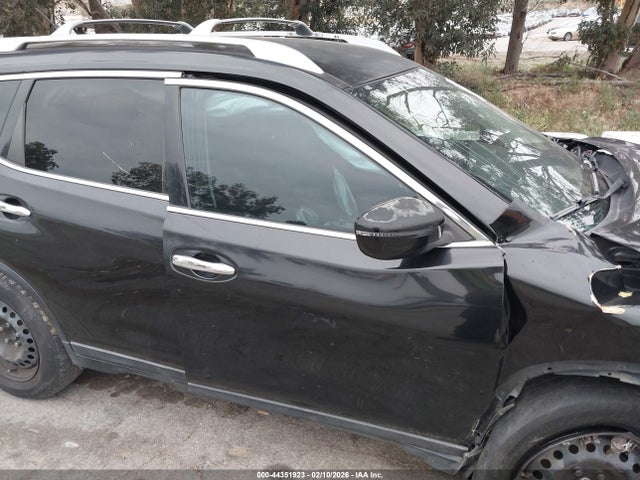 Nissan ROGUE S 2016 KNMAT2MT2GP702365 Image 13