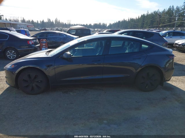 Tesla Model 3 Long Range Dual Motor All-wheel Drive 2024 5YJ3E1EB2RF849754 Image 14
