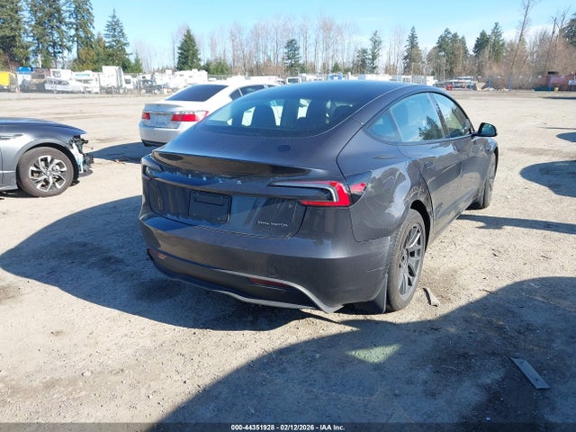 Tesla Model 3 Long Range Dual Motor All-wheel Drive 2024 5YJ3E1EB2RF849754 Image 4