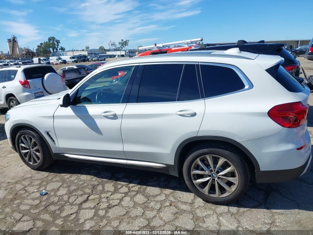 44351933 :رقم المزاد ، 5UXTR7C53KLR51246 vin ، 2019 Bmw X3 Sdrive30i مزاد بيع