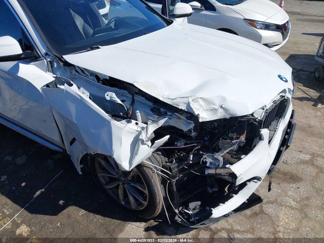 44351933 :رقم المزاد ، 5UXTR7C53KLR51246 vin ، 2019 Bmw X3 Sdrive30i مزاد بيع
