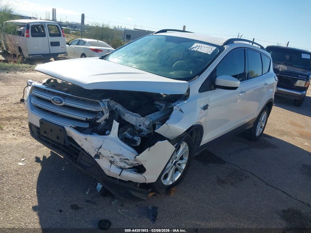 Ford ESCAPE SEL 2018 1FMCU9HD2JUB45205 Image 2