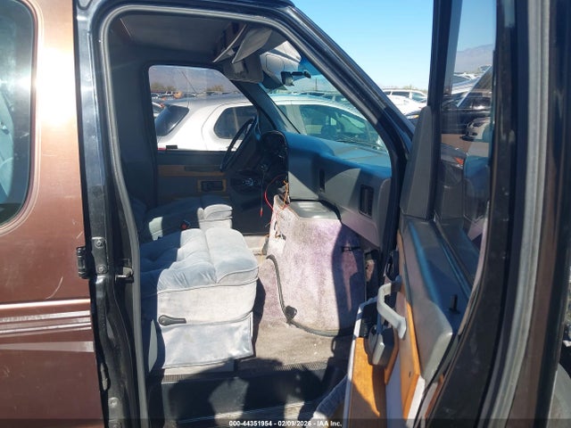 1994 FORD ECONOLINE 1FDEE14H1RHB41022 Photo 4