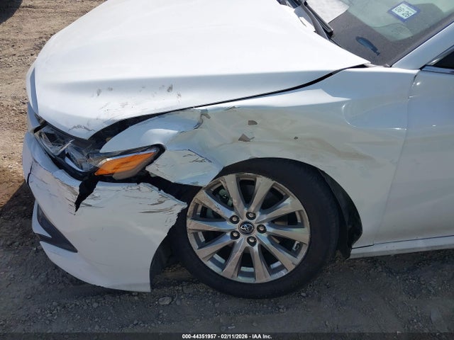 4T1B11HK0JU084800 Toyota CAMRY LE