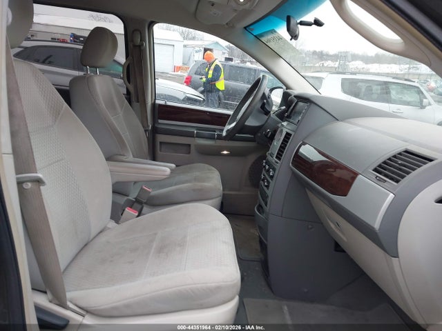 Aukcja sprzedaży 2010 Chrysler Town & Country Touring, vin: 2A4RR5D15AR239915, numer aukcji: 44351964