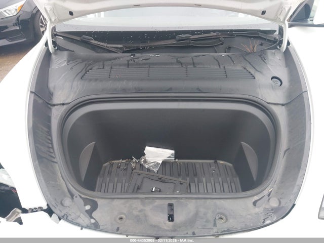 2024 TESLA MODEL Y 7SAYGDED2RF192217 Photo 9