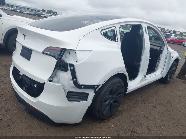 2024 TESLA MODEL Y 7SAYGDED2RF192217 Photo 3