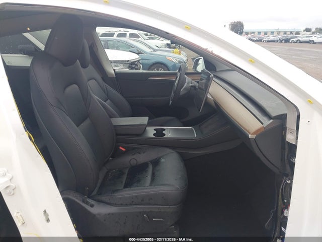 2024 TESLA MODEL Y 7SAYGDED2RF192217 Photo 4