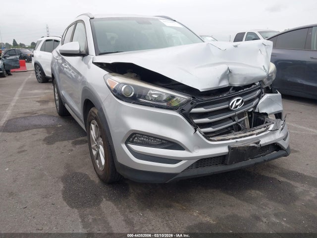 2018 HYUNDAI TUCSON KM8J33A42JU680407