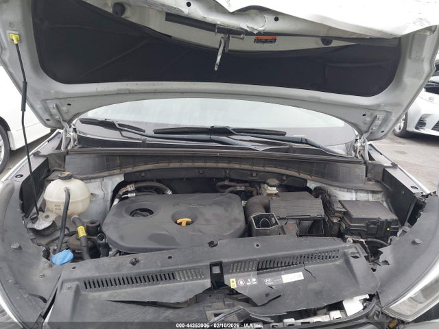 2018 HYUNDAI TUCSON KM8J33A42JU680407 Photo 9