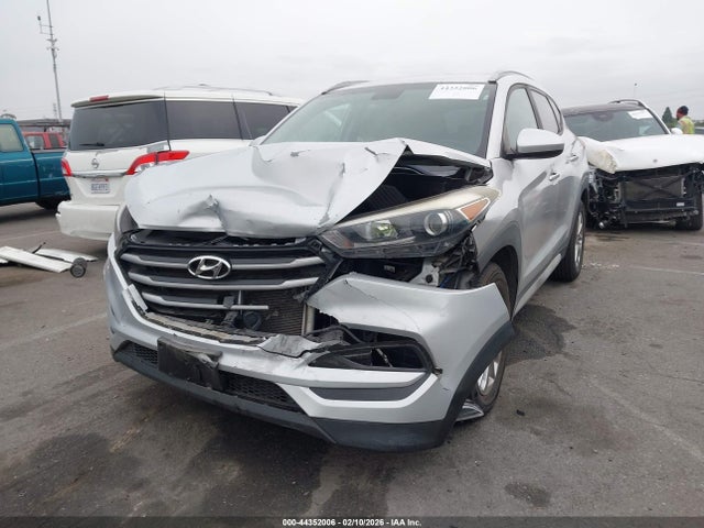 2018 HYUNDAI TUCSON KM8J33A42JU680407 Photo 1