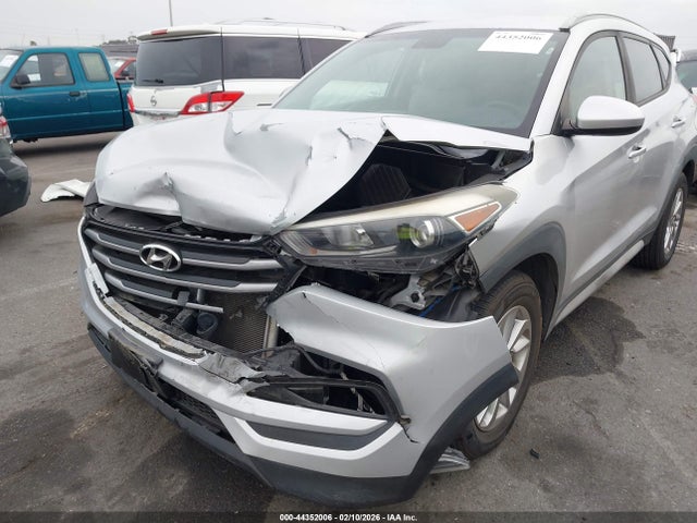 2018 HYUNDAI TUCSON KM8J33A42JU680407 Photo 5