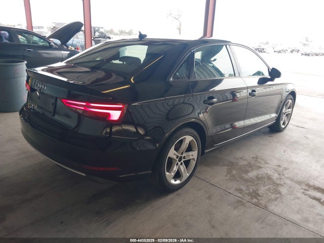 2017 AUDI A3 WAUAUGFF5H1028800 Photo 3