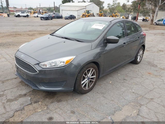 1FADP3K25JL251051 Ford FOCUS SE