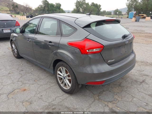1FADP3K25JL251051 Ford FOCUS SE