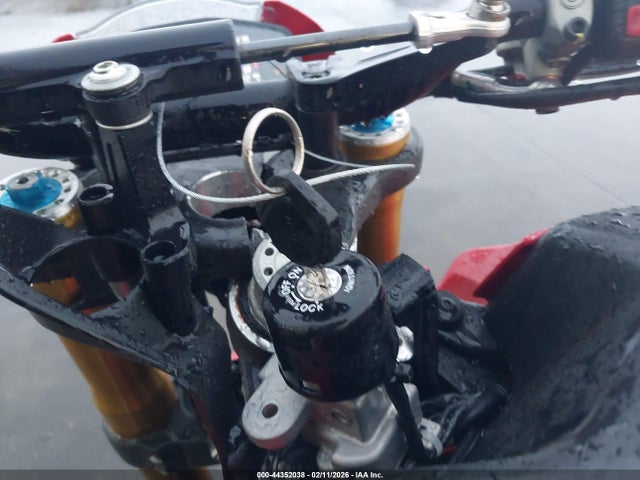 2025 DUCATI MONSTER ZDMMAMDT8SB010264 Photo 10