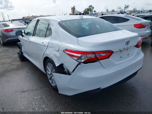 4T1B11HK5KU181301 Toyota CAMRY LE