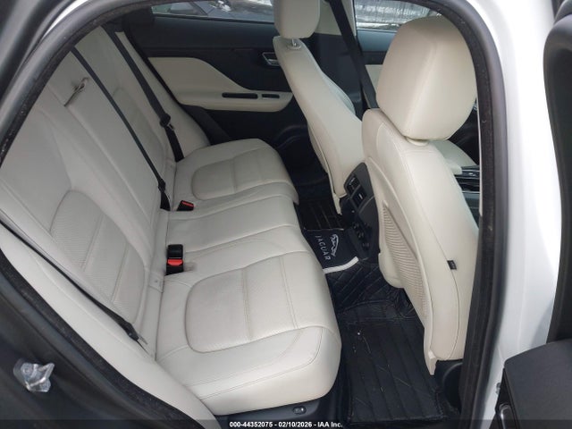 2018 JAGUAR F-PACE SADCK2EV8JA247225 Photo 7