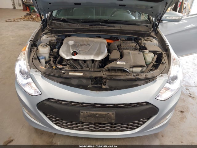 Hyundai SONATA HYBRID 2015 KMHEC4A44FA135292 Image 10