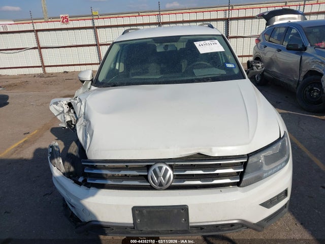 Продаж на аукціоні авто 2020 Volkswagen Tiguan 2.0t S, vin: 3VV1B7AX0LM015636, номер лоту: 44352110