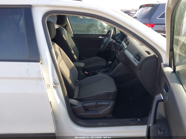 Продаж на аукціоні авто 2020 Volkswagen Tiguan 2.0t S, vin: 3VV1B7AX0LM015636, номер лоту: 44352110