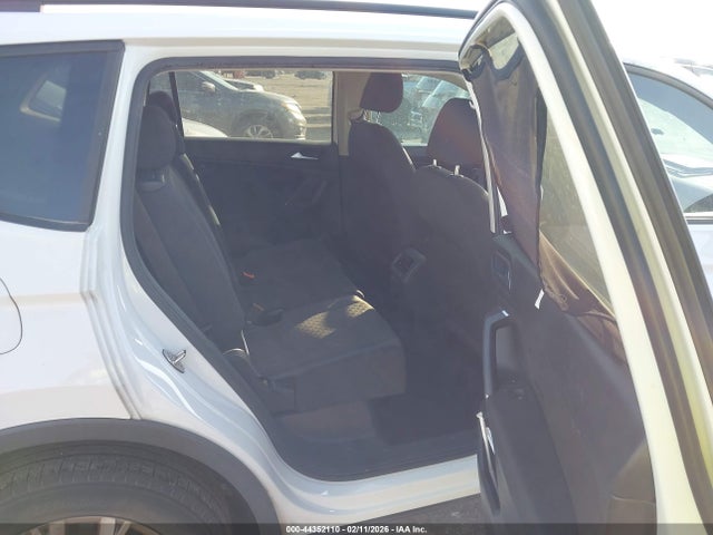 Продаж на аукціоні авто 2020 Volkswagen Tiguan 2.0t S, vin: 3VV1B7AX0LM015636, номер лоту: 44352110