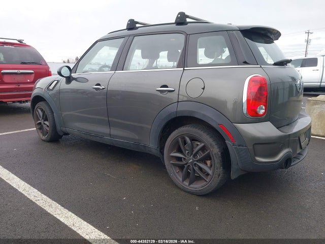 2012 MINI COOPER S COUNTRYMAN WMWZC3C53CWP20043 Photo 2