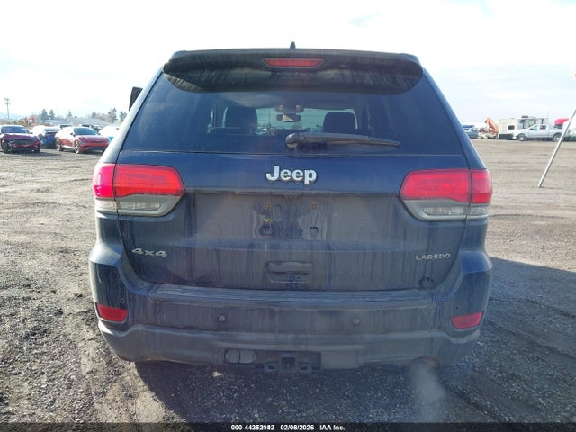 1C4RJFAG9HC889202 Jeep Grand Cherokee Laredo 4x4