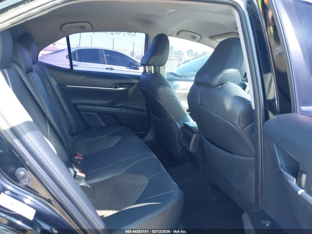 4T1B11HK1JU141473 Toyota CAMRY SE