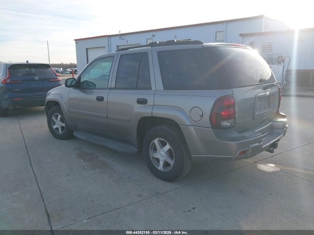2006 CHEVROLET TRAILBLAZER 1GNDT13S062140002 Photo 2